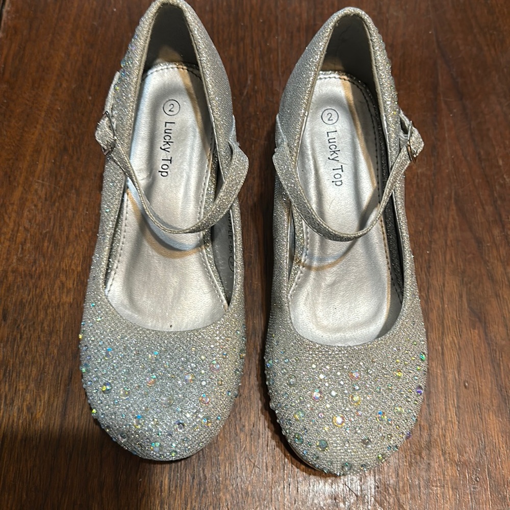 Silver Rhinestone Luck Top 1 1/2 inch heel dress shoes little girl size 2